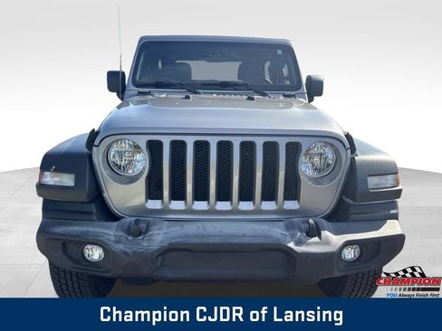Used 2019 Jeep Wrangler Sport AWD/4WD image 11