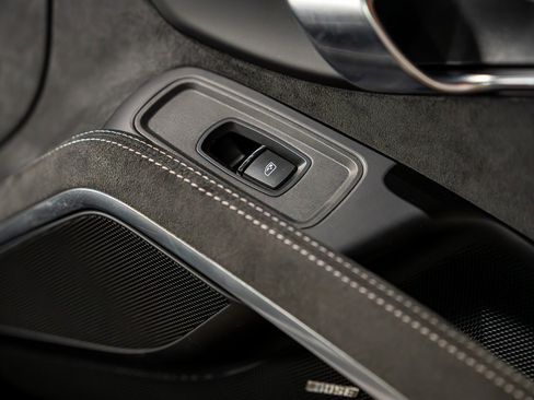 Used 2018 Porsche 911 GT3 RWD image 36