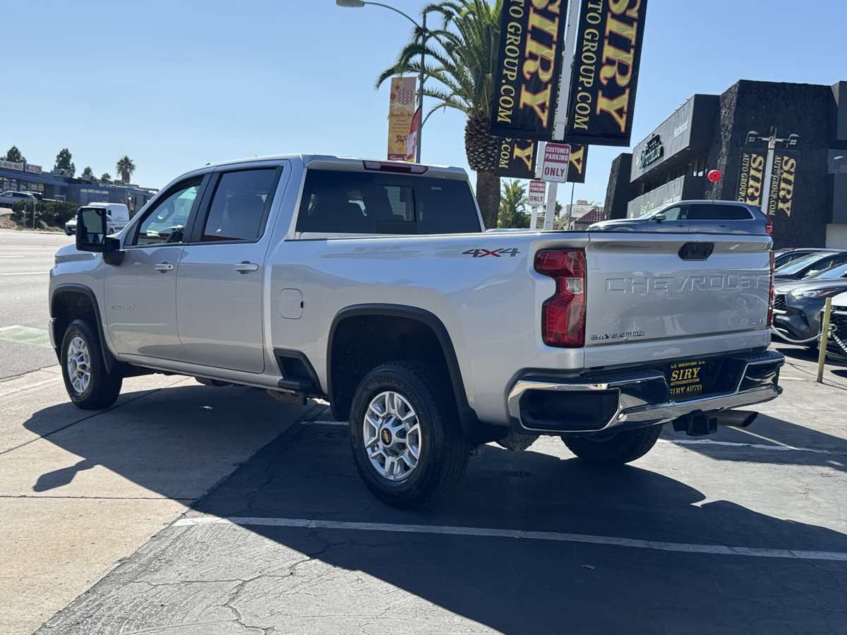 Used 2023 Chevrolet Silverado 2500 LT w/ Convenience Package AWD/4WD image 14