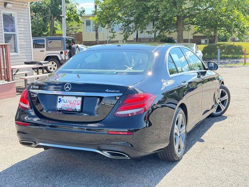 Used 2017 Mercedes-Benz E 300 4MATIC image 95