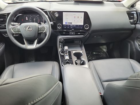 Used 2024 Lexus NX 250 FWD w/ Towing Package (2000 Lbs) image 14