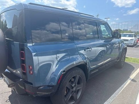 Used 2023 Land Rover Defender 110 X-Dynamic SE AWD/4WD image 7
