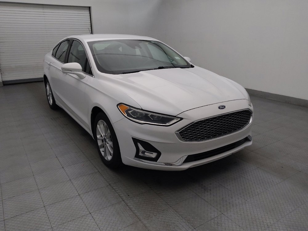 Used 2019 Ford Fusion Energi Titanium FWD image 13