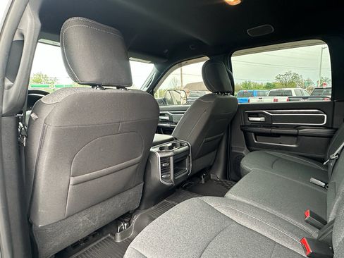 Used 2020 RAM 2500 Big Horn w/ Night Edition AWD/4WD image 12