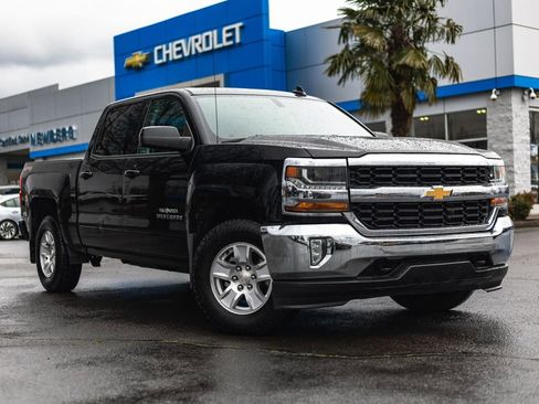 Used 2017 Chevrolet Silverado 1500 LT image 1