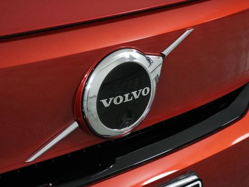 Certified 2023 Volvo C40 P8 Recharge Plus w/ Climate Package image 25