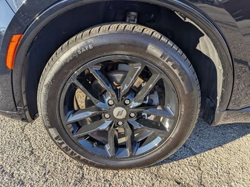 Used 2024 Dodge Durango GT image 15