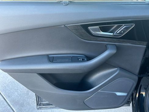 Used 2017 Audi Q7 3.0T Premium Plus image 25