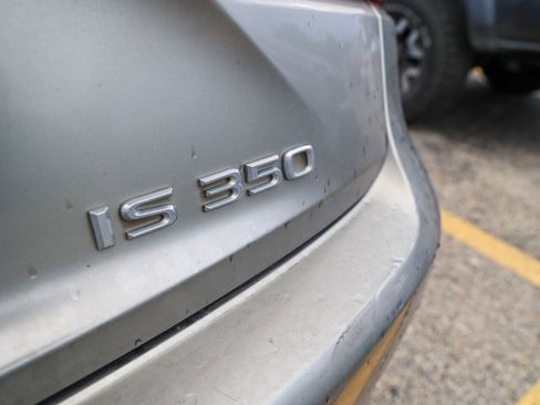 Used 2016 Lexus IS 350 w/ F Sport Package RWD image 11
