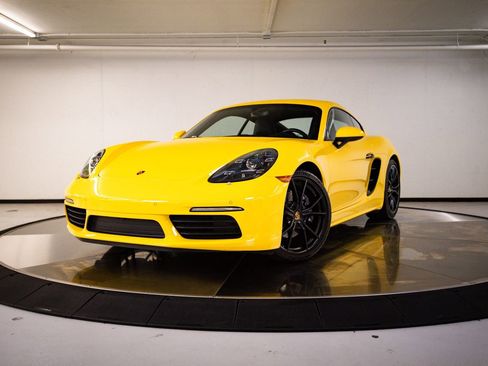 Certified 2024 Porsche 718 Cayman RWD image 1