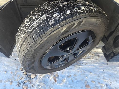 Used 2014 Toyota Prius Three image 10