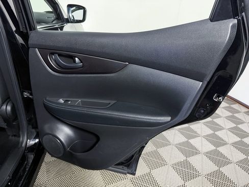 Used 2021 Nissan Rogue Sport S AWD/4WD image 40