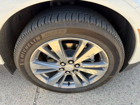 Used 2022 Cadillac XT5 Premium Luxury w/ Platinum Package AWD/4WD image 2