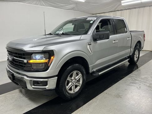 Used 2025 Ford F150 XLT w/ Equipment Group 301A Standard AWD/4WD image 5