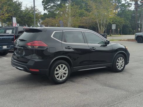 Used 2019 Nissan Rogue S FWD image 6