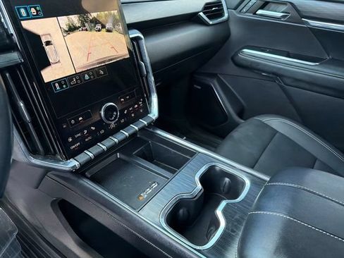 Used 2024 GMC Acadia Elevation w/ LPO, Floor Liner Package FWD image 22