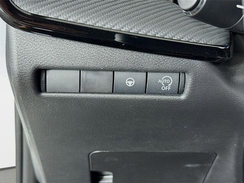 New 2026 Nissan Kicks SR FWD image 10
