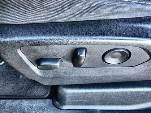 Used 2022 GMC Yukon SLE image 12