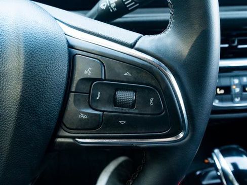 Used 2024 Buick Envista Sport Touring w/ Convenience I Package image 14