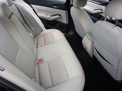 Used 2022 Nissan Altima 2.5 SV image 17