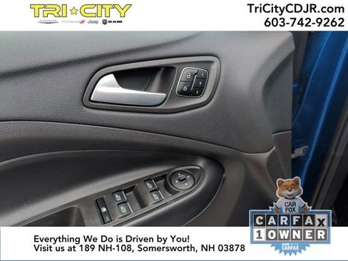 Used 2017 Ford Escape Titanium image 16