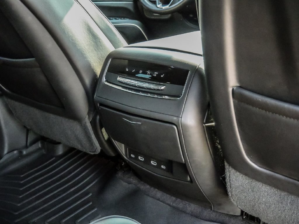 Used 2023 Cadillac Escalade Premium Luxury Platinum w/ LPO, Radiant Package AWD/4WD image 26