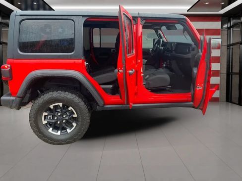 Used 2025 Jeep Wrangler Unlimited Rubicon 4xe AWD/4WD image 2