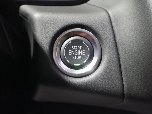 Used 2024 Chevrolet Tahoe Premier AWD/4WD image 29