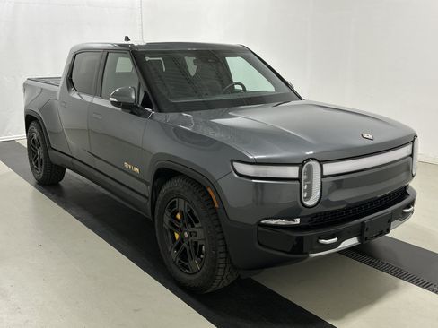 Used 2024 Rivian R1T Adventure AWD/4WD image 7