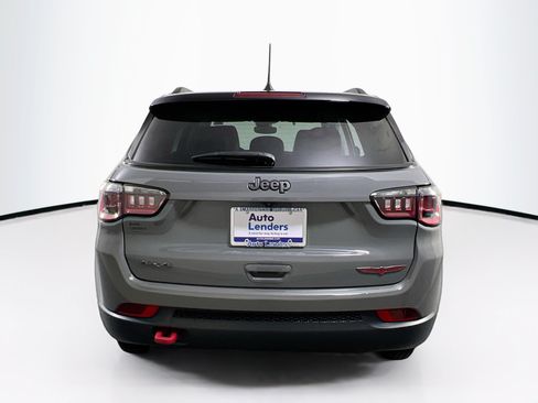 Used 2022 Jeep Compass Trailhawk AWD/4WD image 6