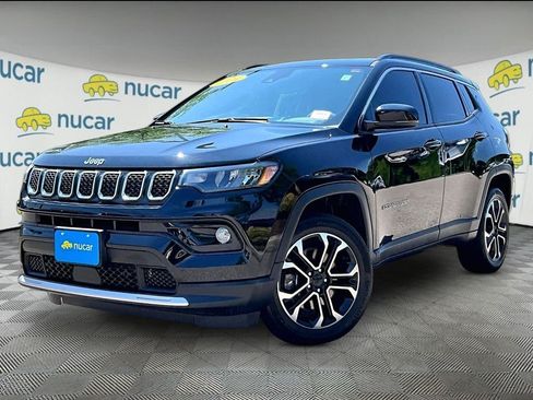 Used 2023 Jeep Compass Limited AWD/4WD image 3