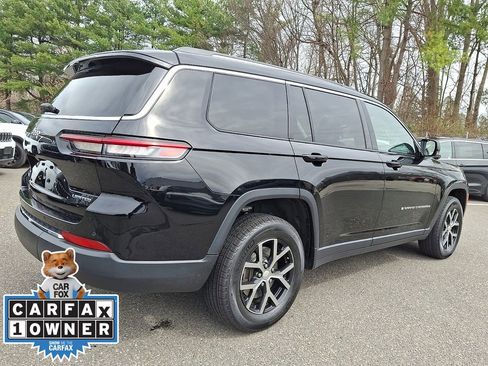 Used 2023 Jeep Grand Cherokee L Limited image 6