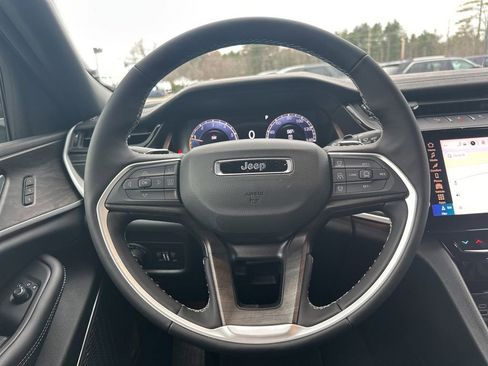 New 2026 Jeep Grand Cherokee L Limited w/ Limited Altitude Package AWD/4WD image 15