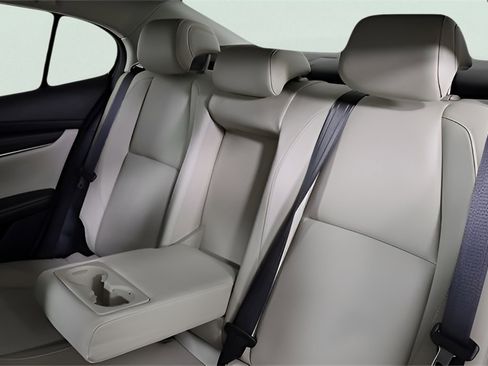 Used 2024 MAZDA MAZDA3 s image 19