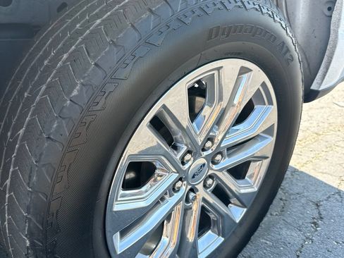 Used 2025 Ford F150 Lariat w/ Equipment Group 501A Mid AWD/4WD image 7