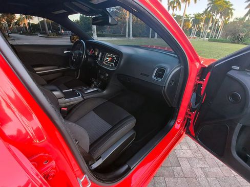 Used 2022 Dodge Charger GT image 33