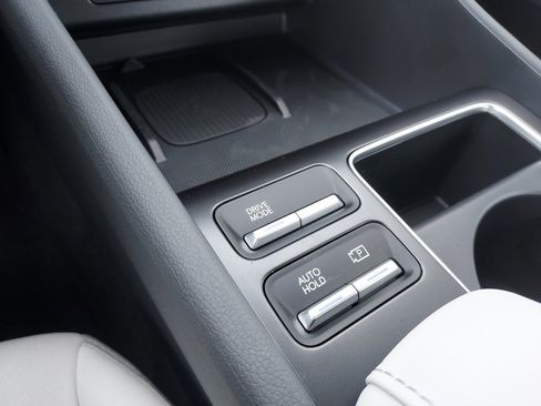 Certified 2025 Hyundai Sonata SEL image 25