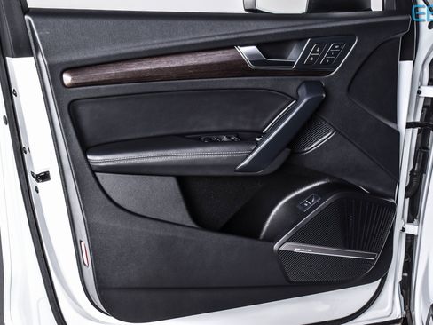 Used 2024 Audi Q5 2.0T Premium Plus image 16