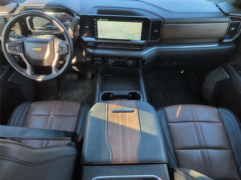 Used 2024 Chevrolet Silverado 2500 High Country w/ High Country Premium Package image 24