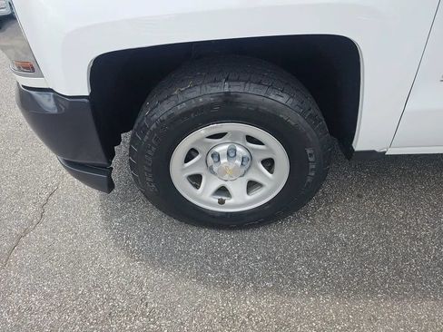 Used 2017 Chevrolet Silverado 1500 W/T w/ Trailering Package RWD image 9
