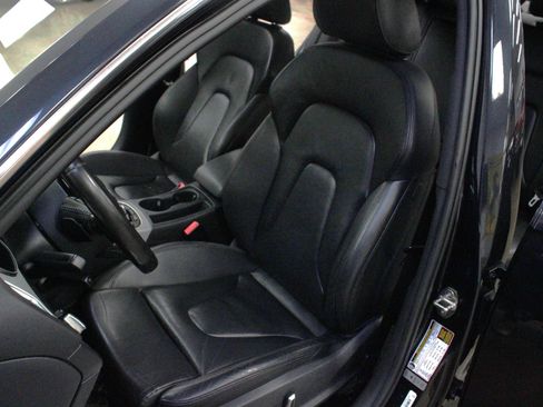 Used 2016 Audi A4 Premium Plus w/ Technology Package image 11