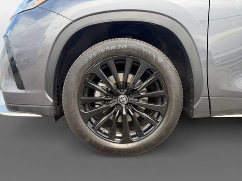 Certified 2025 Toyota Highlander XSE AWD/4WD image 14