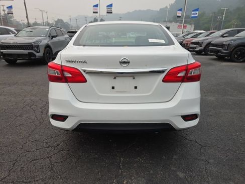Used 2016 Nissan Sentra S FWD image 6