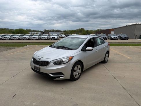 Used 2014 Kia Forte LX FWD image 1
