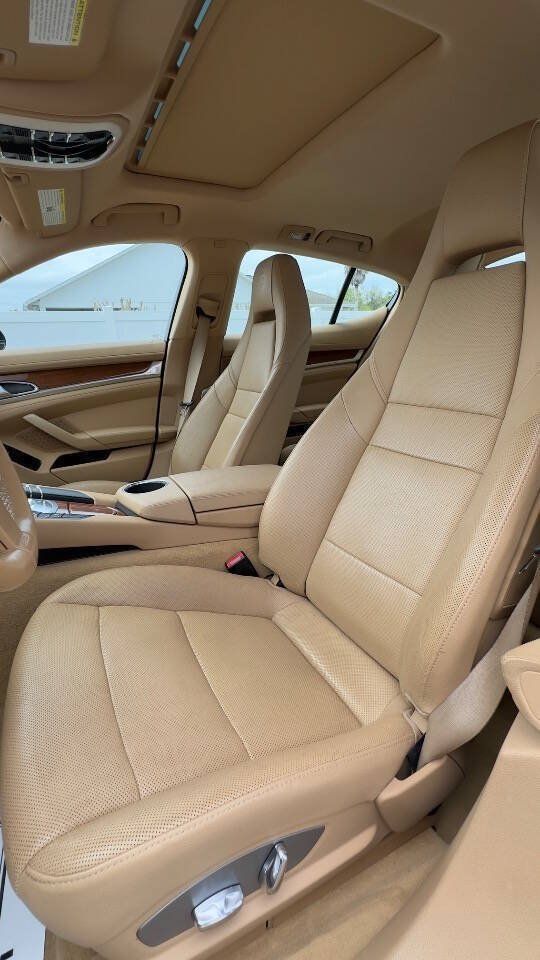 Used 2011 Porsche Panamera 4S AWD/4WD image 11