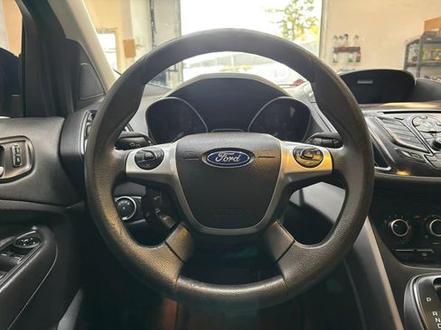 Used 2016 Ford Escape SE w/ SE Cold Weather Package FWD image 15