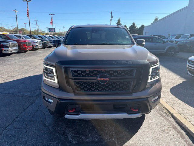 Used 2021 Nissan Titan PRO-4X w/ Pro-4x Convenience Package AWD/4WD image 10