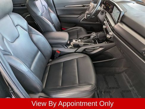 Used 2025 Kia Telluride S FWD image 33