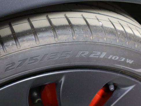 Used 2020 Tesla Model Y Performance image 45