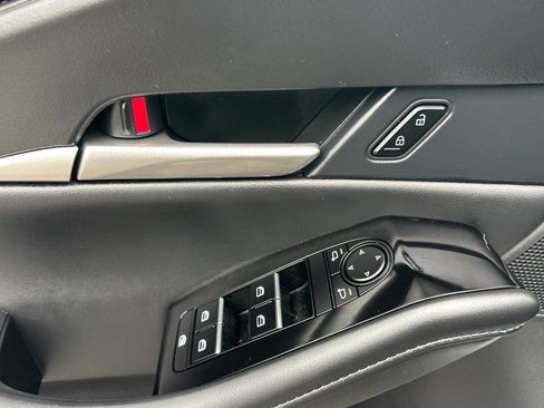 Certified 2025 MAZDA CX-30 AWD 2.5 S w/ Select Sport Pkg image 13